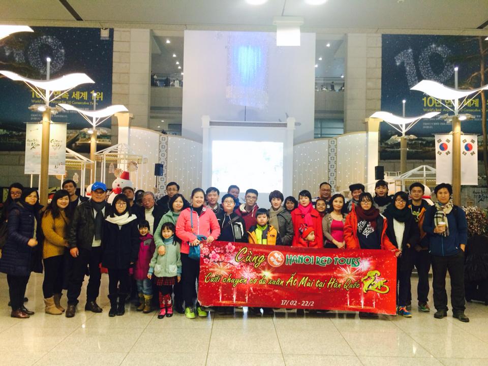 HanoiRedtours tổ chức lễ xuất hành chương trình du xuân Ất Mùi 
